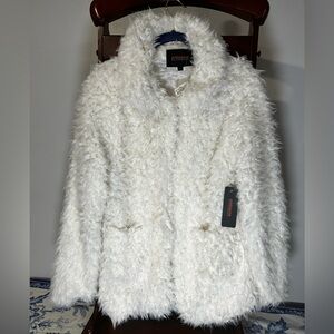 Ambiance NWT White Teddy Jacket Junior’s Large
